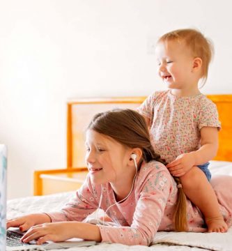 El-desarrollo-de-los-niños-influido-por-el-uso-de-pantallas